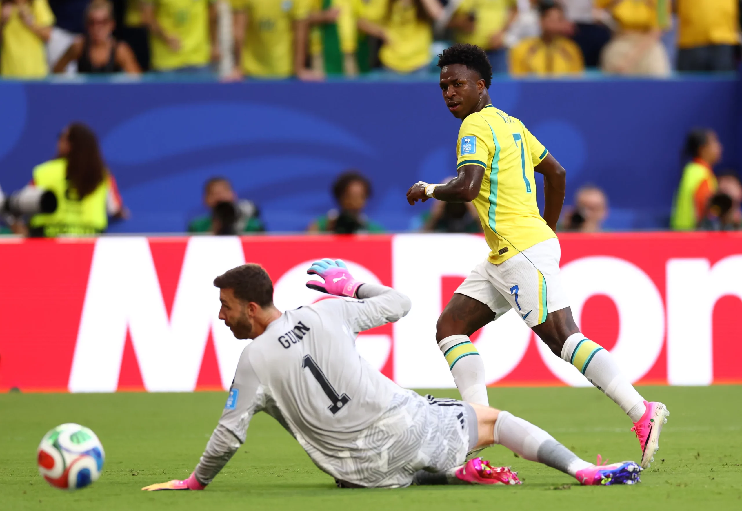 Foto: Megan Briggs/Getty Images – Vinícius Júnior é o artilheiro da Seleção.