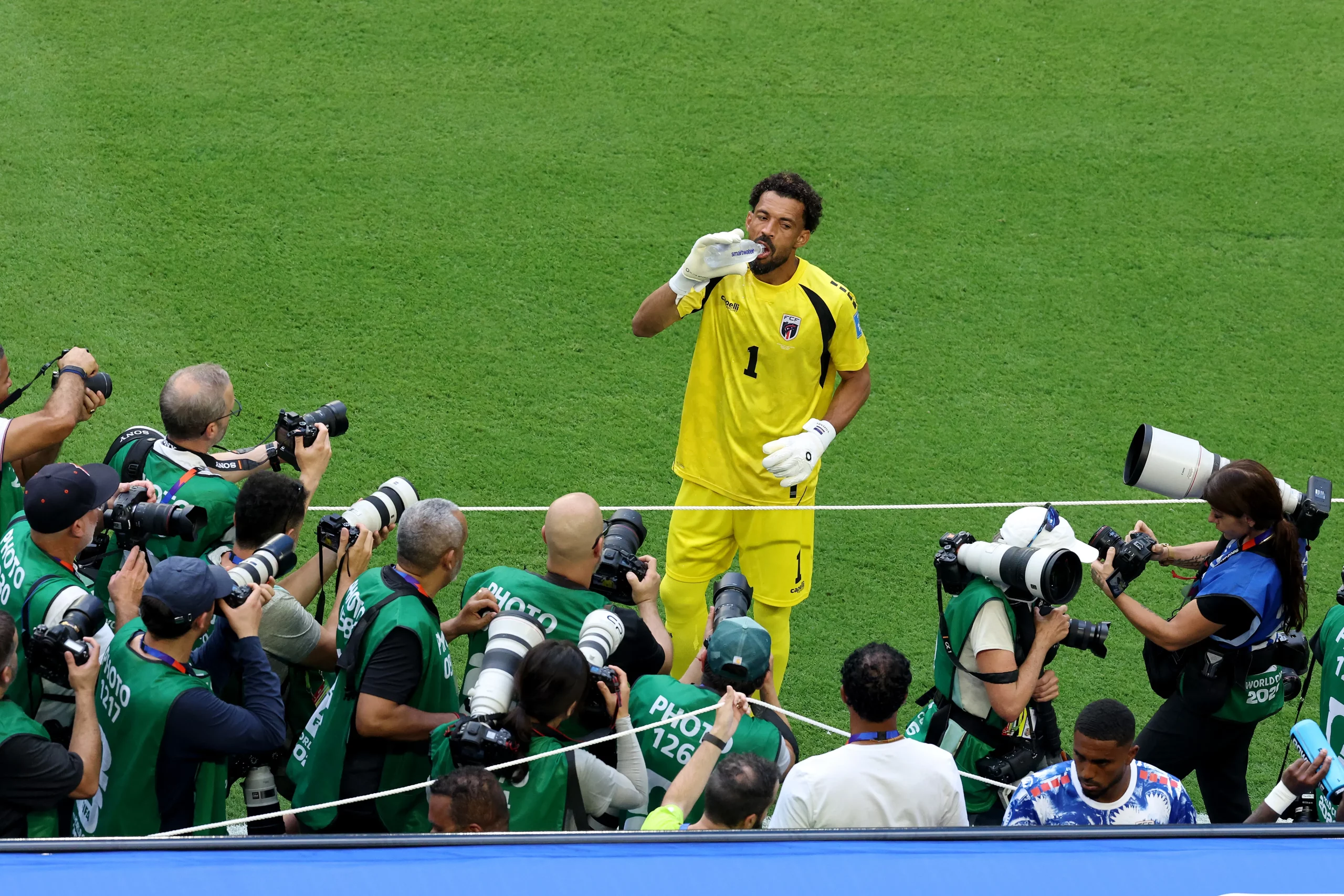Vozinha se tornou o principal personagem na partida. Photo by Molly Darlington/Getty Images