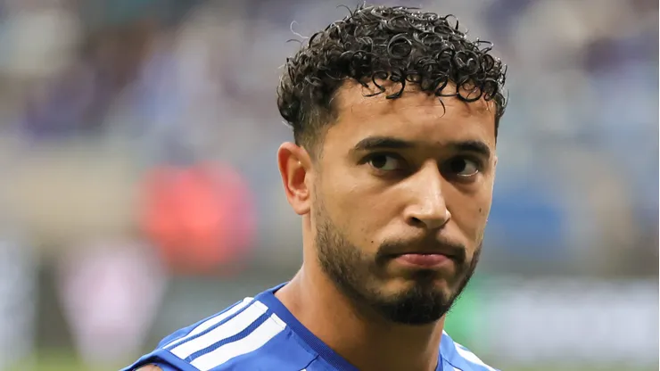 William perdeu espaço com Artur Jorge e pode sair do Cruzeiro nesta janela do meio do ano