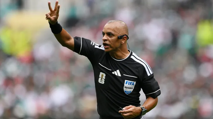 Foto: Wilton Pereira Sampaio árbitro de Noruega x Senegal - David Ramos/Getty Images