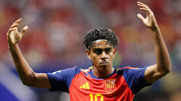 ATLANTA, GEORGIA - JUNE 21: Lamine Yamal #19 of Spain looks on during the FIFA World Cup 2026 Group H match between Spain and Saudi Arabia at Atlanta Stadium on June 21, 2026 in Atlanta, Georgia. (Photo by Justin Setterfield/Getty Images)
