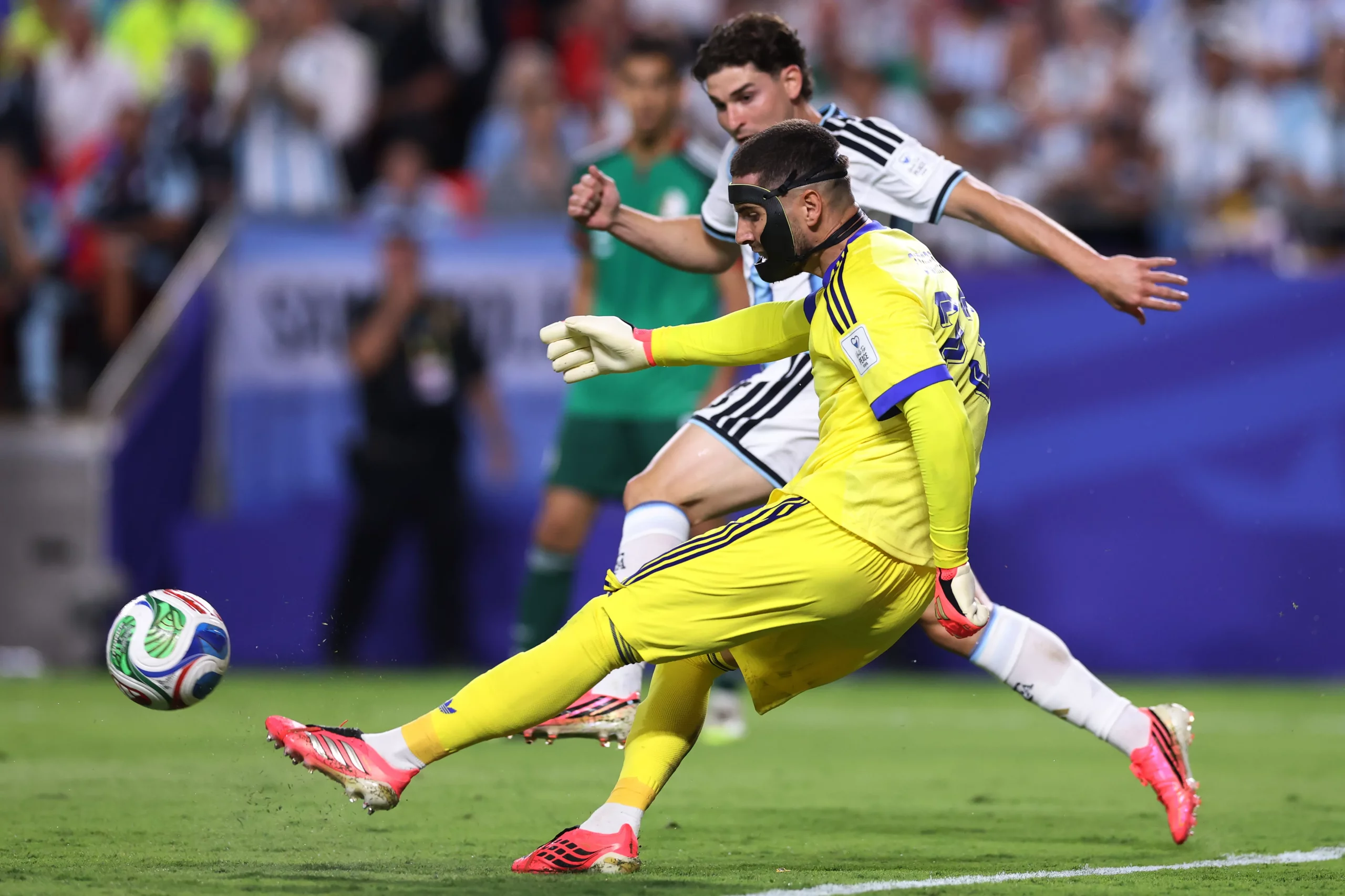 Zidane durante a estreia na Copa de 2026. Photo by Michael Steele/Getty Images