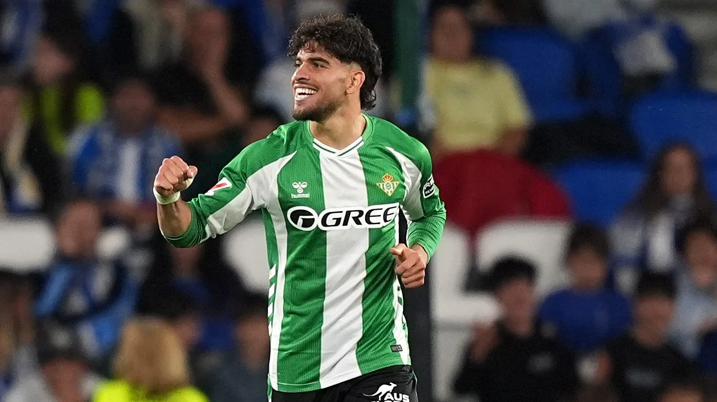 Abde é destaque do Betis. (Photo by Juan Manuel Serrano Arce/Getty Images)