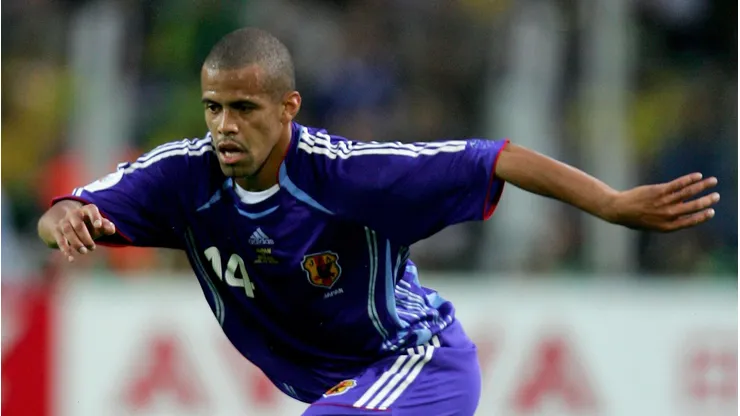 Alex Santos contra o Brasil em 2006. (Photo by Laurence Griffiths/Getty Images)