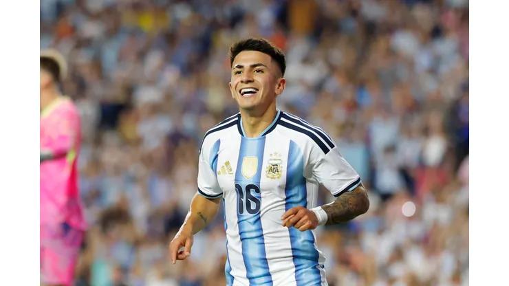 Thiago Almada durante amistoso. Foto: Todd Kirkland/Getty Images