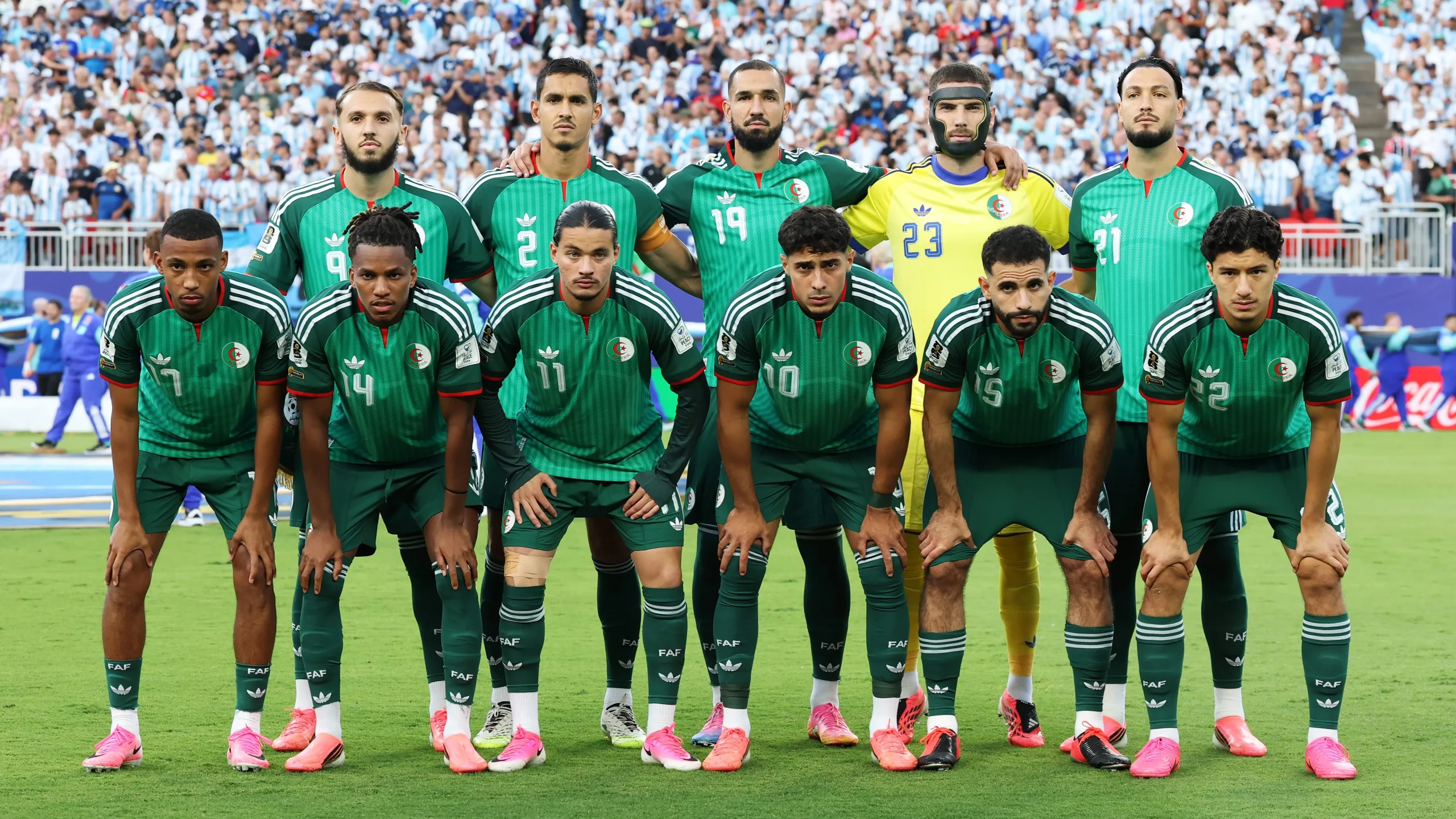 Jogadores da Argélia contra a Argentina. (Photo by Charlotte Wilson/Getty Images)