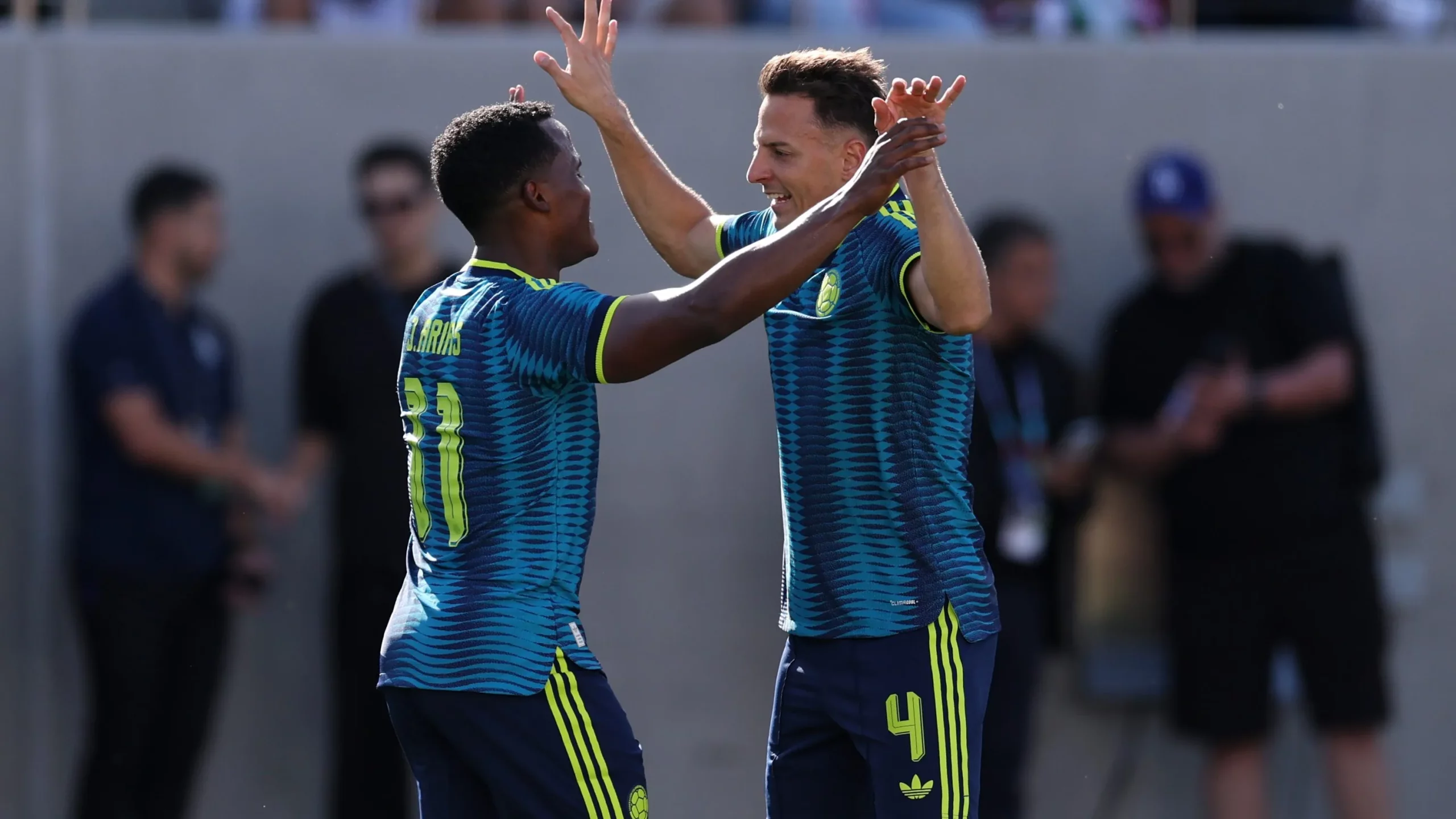 Colômbia x Uzbequistão - Foto: Mike Nowak/Getty Images.