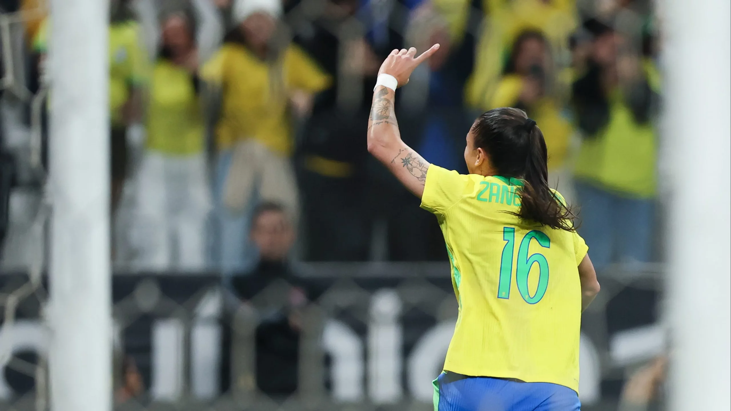 Bia Zaneratto celebra gol em amistoso contra os EUA em São Paulo