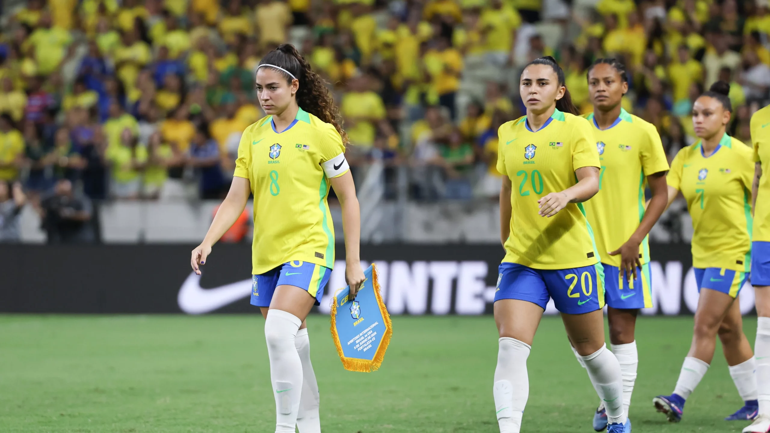 Jogadoras da Seleção Brasileira em amistoso contra os EUA em Fortaleza