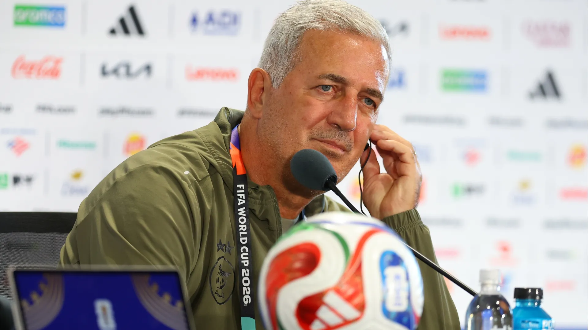 Vladimir Petkovic é o técnico da Argélia – Foto: Alejandro Pagni/Getty Images