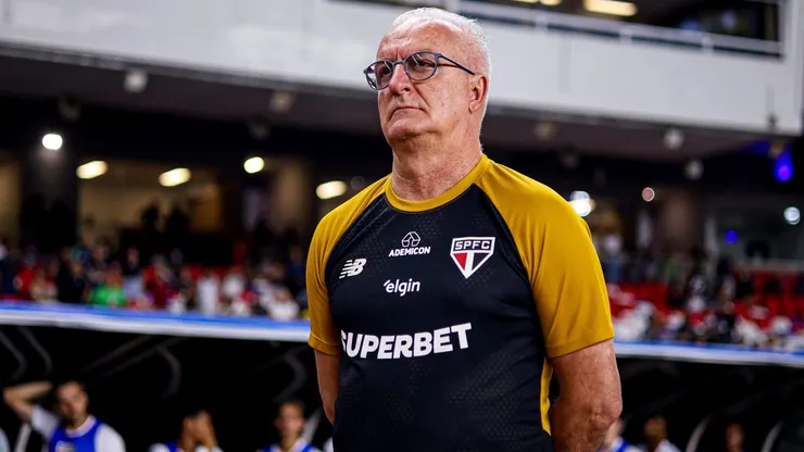 Dorival Junior sofre com lesões no início do trabalho. Foto: Fernando Torres/AGIF