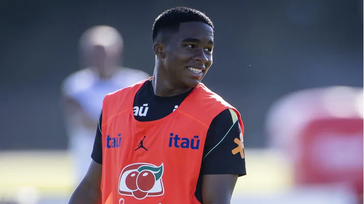 Endrick deve entrar no segundo tempo de Brasil x Marrocos neste sábado (13) em estreia na Copa