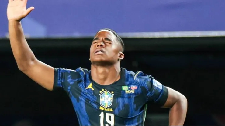 Endrick entrando no segundo tempo contra o Haiti. Foto: Vanessa Carvalho Brazil Photo Press IMAGO