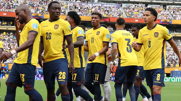 Equador busca derrotar o México no Estádio Azteca (Photo by Mattia Ozbot)