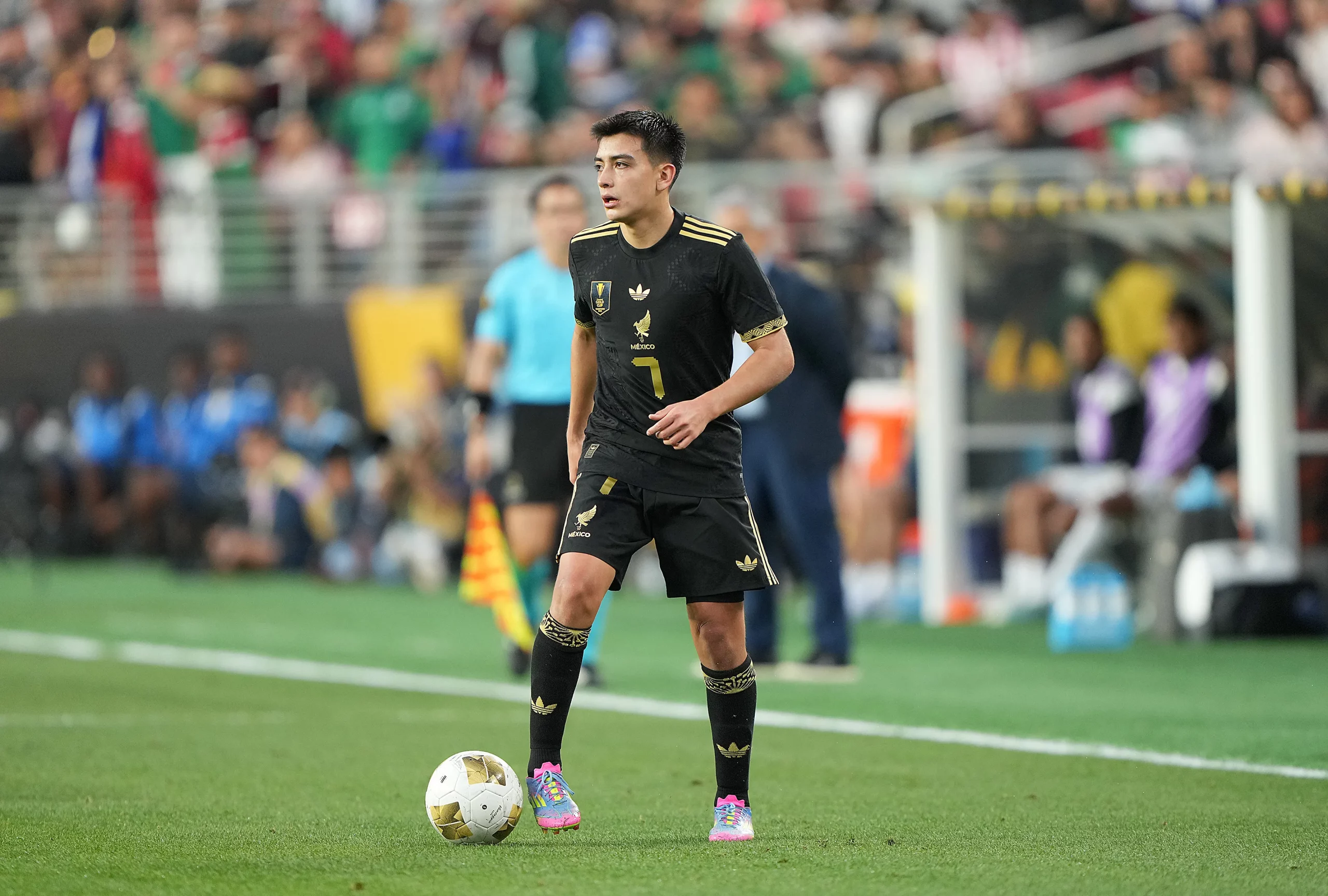 México aposta no jovem Gilberto Mora. Foto: Thearon W. Henderson/Getty Images