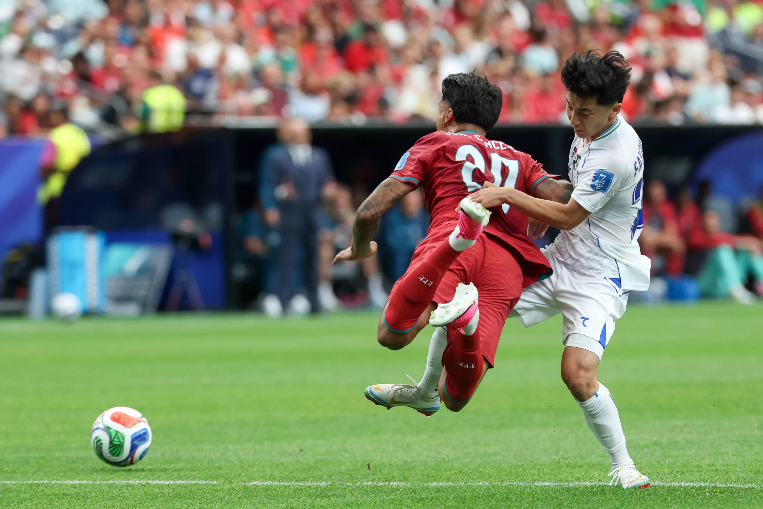Cancelo foi muito importante também na parte defensiva de Portugal contra o Uzbequistão – Foto: IMAGO / Icon Sportswire