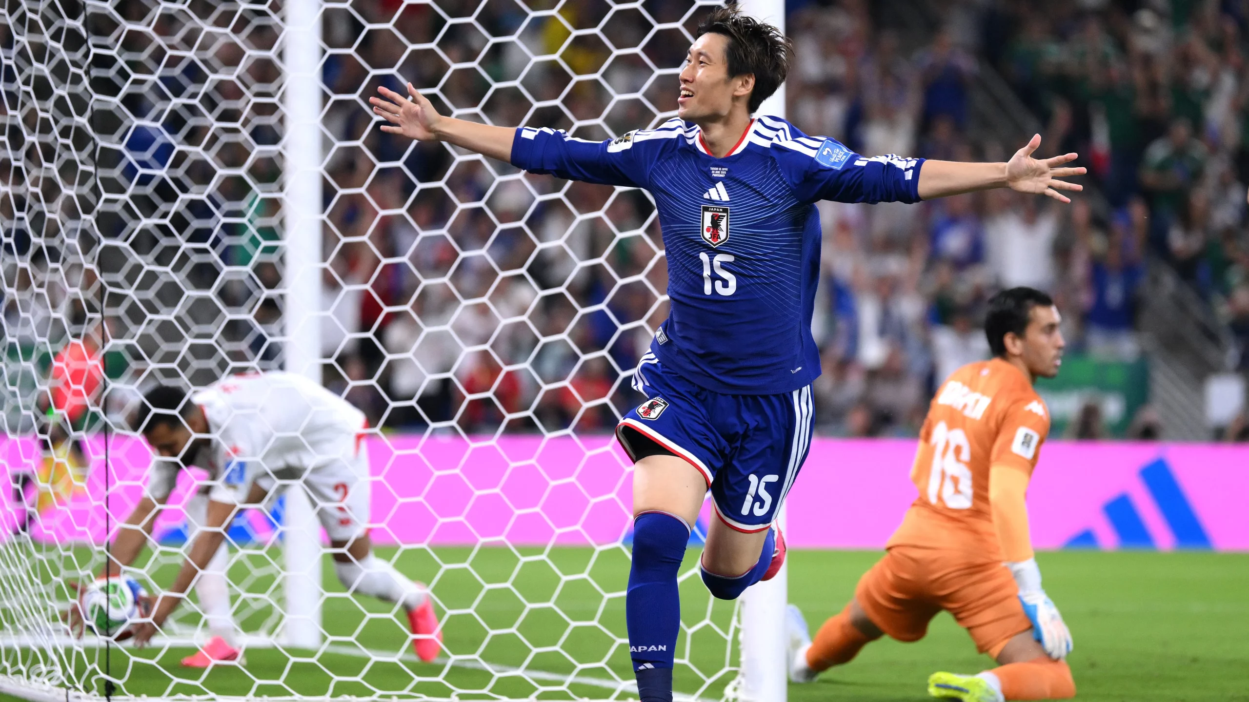 Japão goleou a Tunísia por 4 a 0. (Photo by David Ramos/Getty Images)