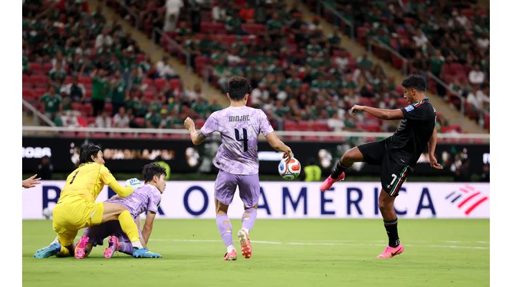 México vence a Coreia do Sul em jogo marcado por discussão quente entre Lira e Lee Kang. Foto: Luke Hales/Getty Images
