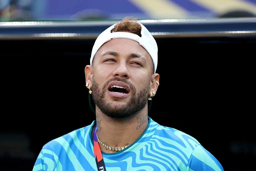 Neymar acompanhou a estreia da Seleção na Copa no banco de reservas. Foto: Dan Mullan/Getty Images