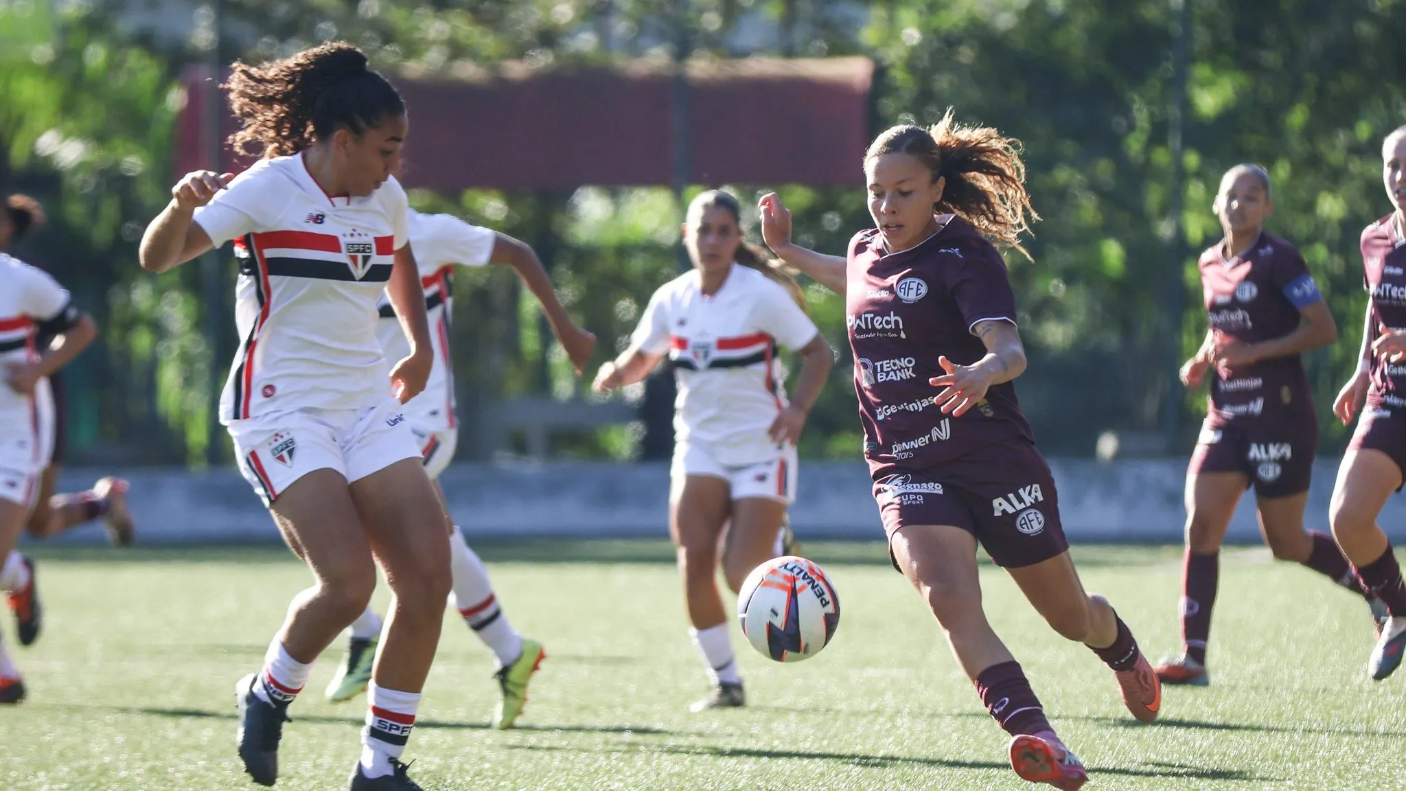 Jogadoras da Ferroviária e São Paulo em duelo do Paulistão Feminino Sub-20