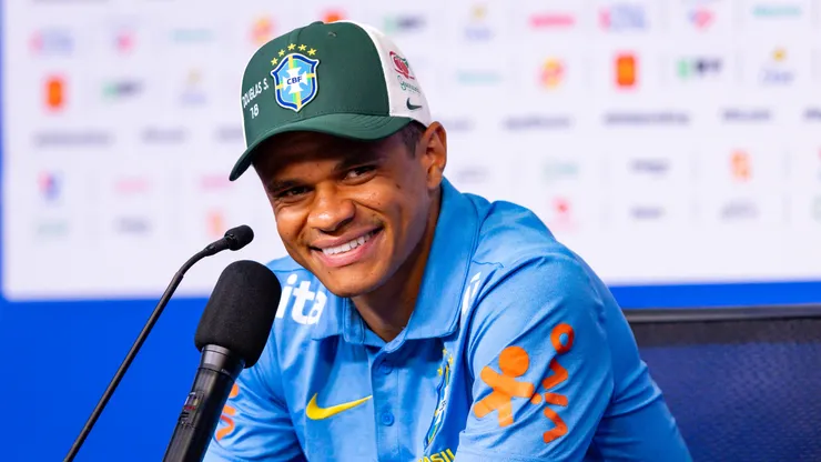 ESTADOS UNIDOS - NOVA JERSEY - 03/07/2026 - SELECAO BRASILEIRA, COLETIVA - Douglas Santos jogador do Brasil em coletiva de imprensa apos treino da equipe realizada no Hotel The Ridge. Foto: Rodolfo Buhrer/AGIF