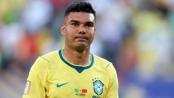 Casemiro está pendurado no mata-mata do Mundial - Foto: Dan Mullan/Getty Images