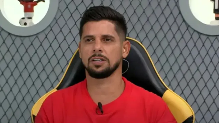 Cicinho sugeriu uma formação mais ofensiva na Seleção Brasileira - Foto: Reprodução/Band