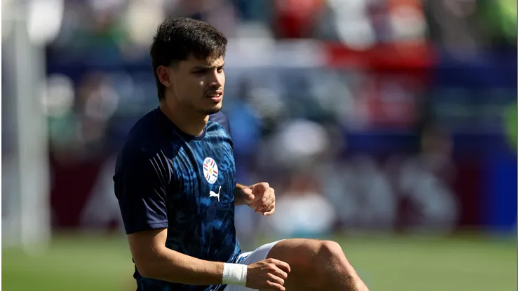 Damian Bobadilla aquece antes da partida das oitavas de final da Copa do Mundo entre Paraguai e França. (Photo by Buda Mendes/Getty Images)