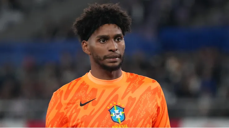 Hugo Souza é um dos nomes que agradam Ancelotti na Seleção Brasileira.