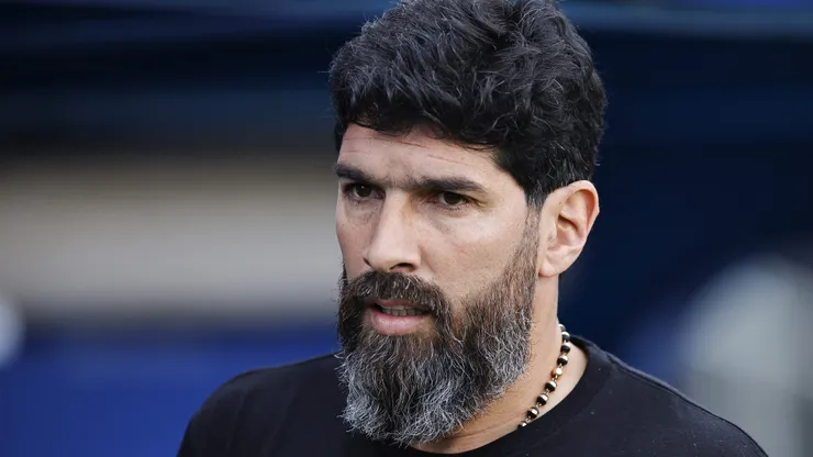 Loco Abreu é cotado para assumir a seleção uruguaia