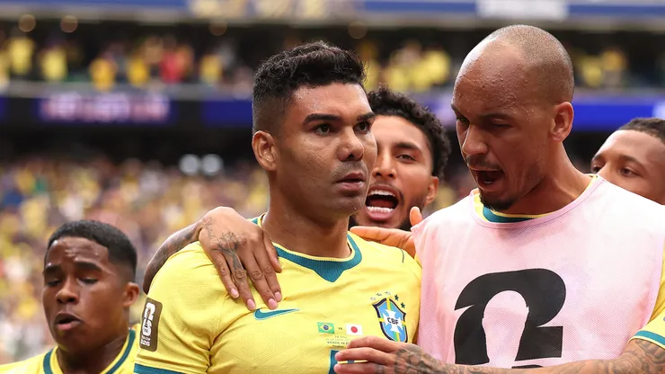 Casemiro durante comemoração do gol diante do Japão