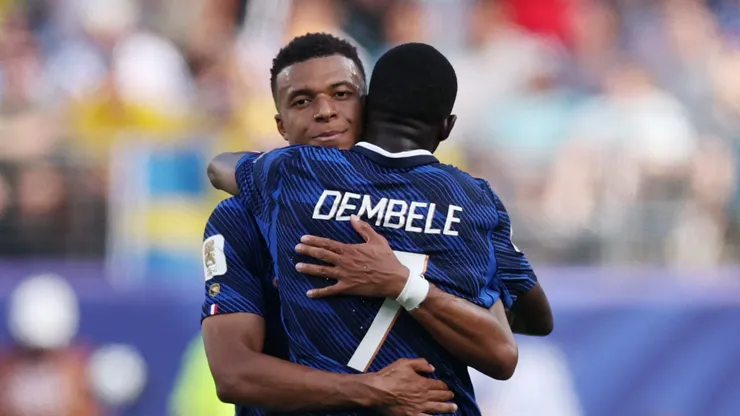 Dupla em ação na partida entre França x Suécia