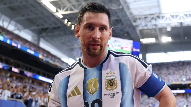 Messi em campo pela Argentina. (Photo by Darrian Traynor/Getty Images)