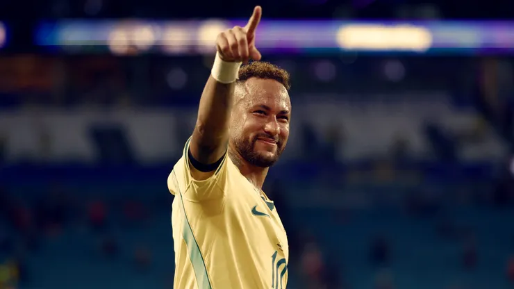 Neymar recebeu muitos elogios de Henry.