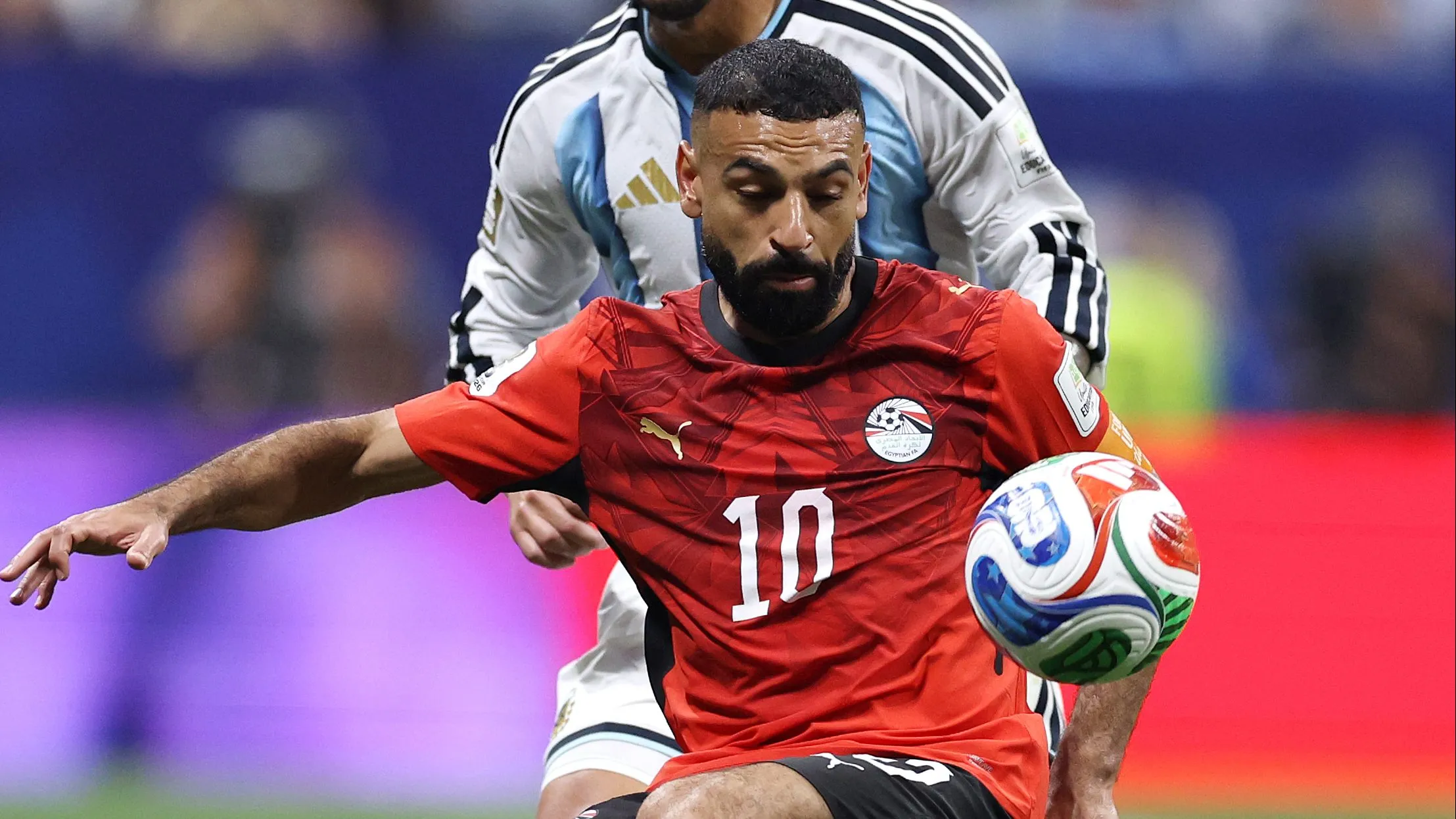 Salah se virou em várias funções em campo e Egito esteve muito perto de eliminar Argentina da Copa – Foto: Buda Mendes/Getty Images