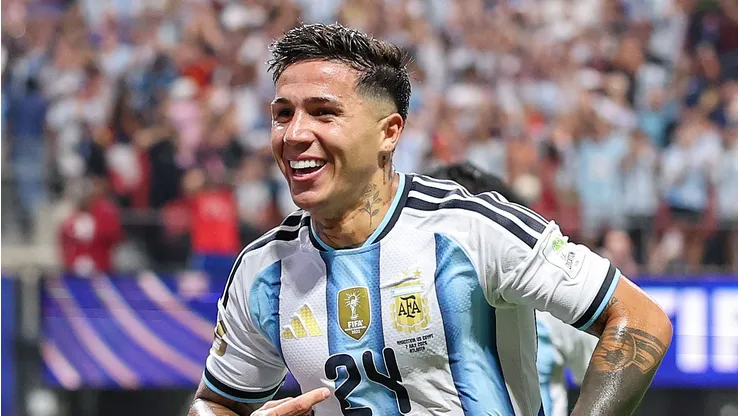 ATLANTA, GEORGIA - JULY 07: Enzo Fernandez #24 of Argentina celebrates scoring his team's third goal during the FIFA World Cup 2026 Round of 16 match between Argentina and Egypt at Atlanta Stadium on July 07, 2026 in Atlanta, Georgia. (Photo by Justin Setterfield/Getty Images)