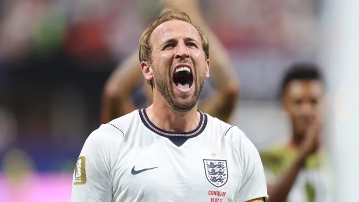 Harry Kane briga pela artilharia da Copa do Mundo e elogia Erling Haaland.