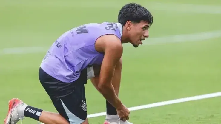 Kauâ Pascini em treini pelo Atlético Mineiro. Foto: Pedro Souza / Atlético