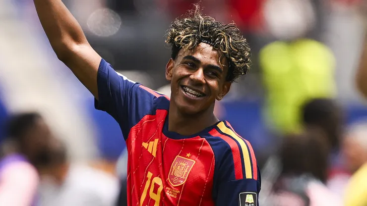 Lamine Yamal após a vitória por 2 a 1 na partida das quartas de final da Copa do Mundo entre Espanha e Bélgica. (Photo by David Ramos/Getty Images)