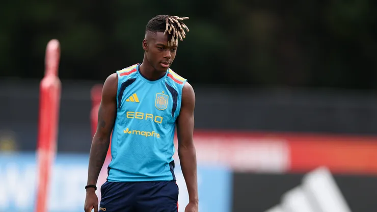 Nico Williams em treino da Seleção Espanhola. Photo by Florencia Tan Jun/Getty Images
