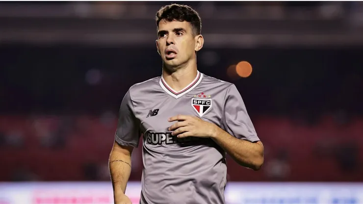 Oscar se aposentou do futebol após passar mal no CT do São Paulo