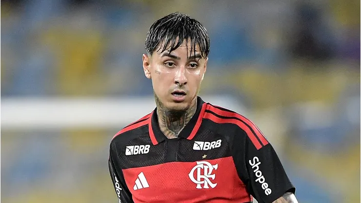 Pulgar, volante chileno do Flamengo - Foto: Thiago Ribeiro/AGIF