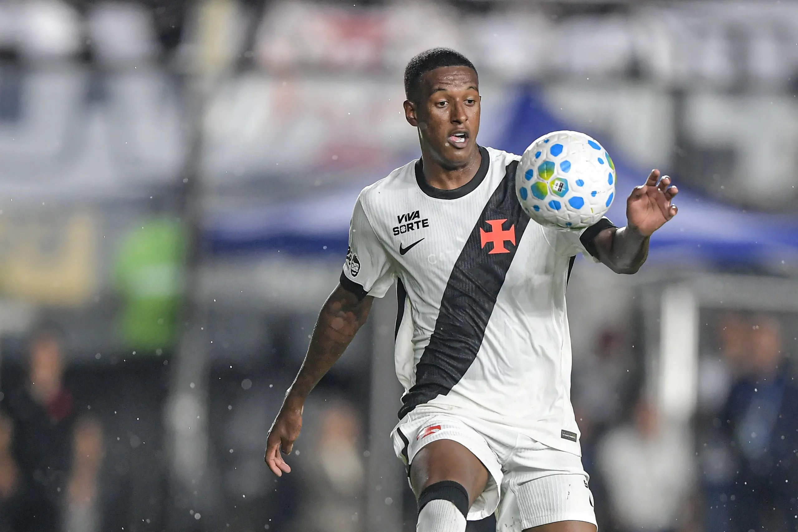 Robert Renan. Foto: Thiago Ribeiro/AGIF