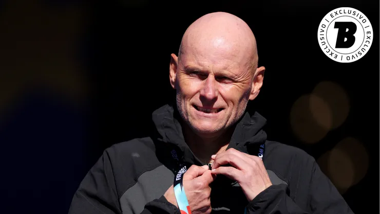 Stale Solbakken, técnico da Noruega, chega antes da partida do Grupo I da Copa do Mundo entre Iraque e Noruega. Foto: Justin Setterfield/Getty Images