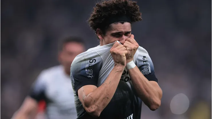 Reserva de Diniz, André Ramalho pode trocar Corinthians pelo Santos