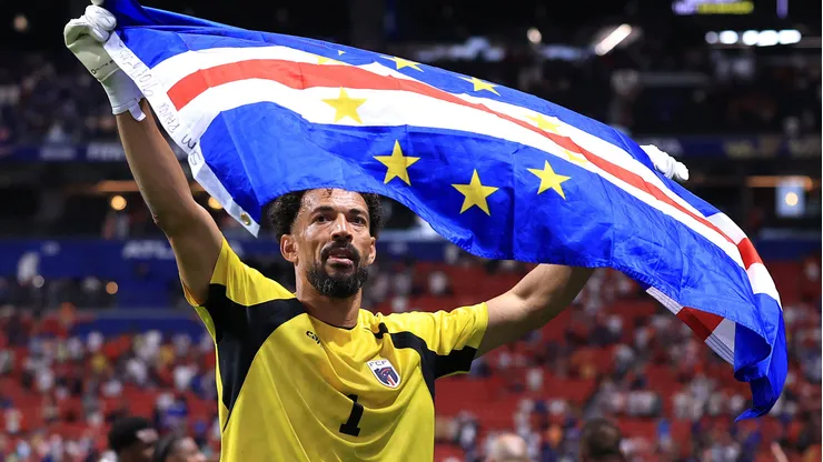 O goleiro Vozinha ganhou fama mundial ao parar a Espanha. Foto: Buda Mendes/Getty Images