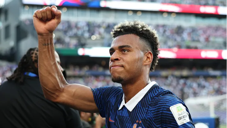Doué assume vaga de Barcola entre os titulares da França contra Marrocos