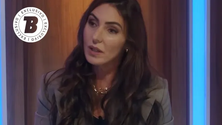 Glenda está gostando do desempenho da Seleção. Foto: Reprodução/LeoDias TV/YouTube