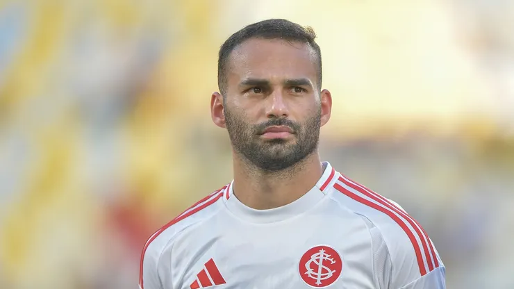 Thiago Maia tem futuro incerto no Internacional