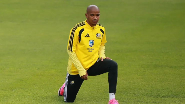 Adams em aquecimento da seleção da África do Sul. (Photo by Manuel Velasquez/Getty Images)